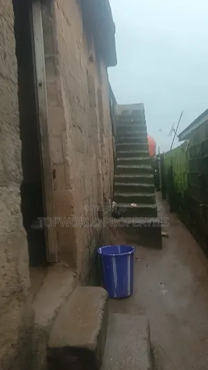 3bdrm Block of Flats in Giwa Oke Aro Ogun, Iju-Ishaga for sale