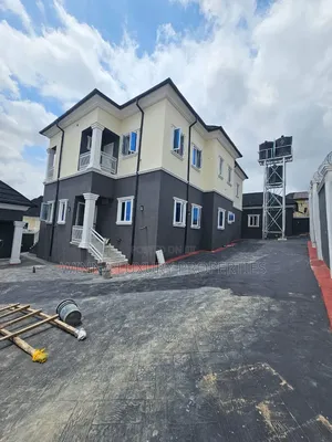2bdrm Apartment in Along Voice Of, Lugbe District for rent