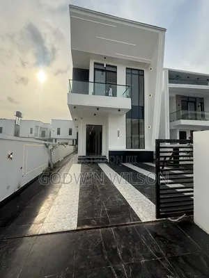 5bdrm Duplex in Lekki Ajah for sale