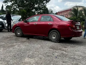 Toyota Corolla 2010 Red