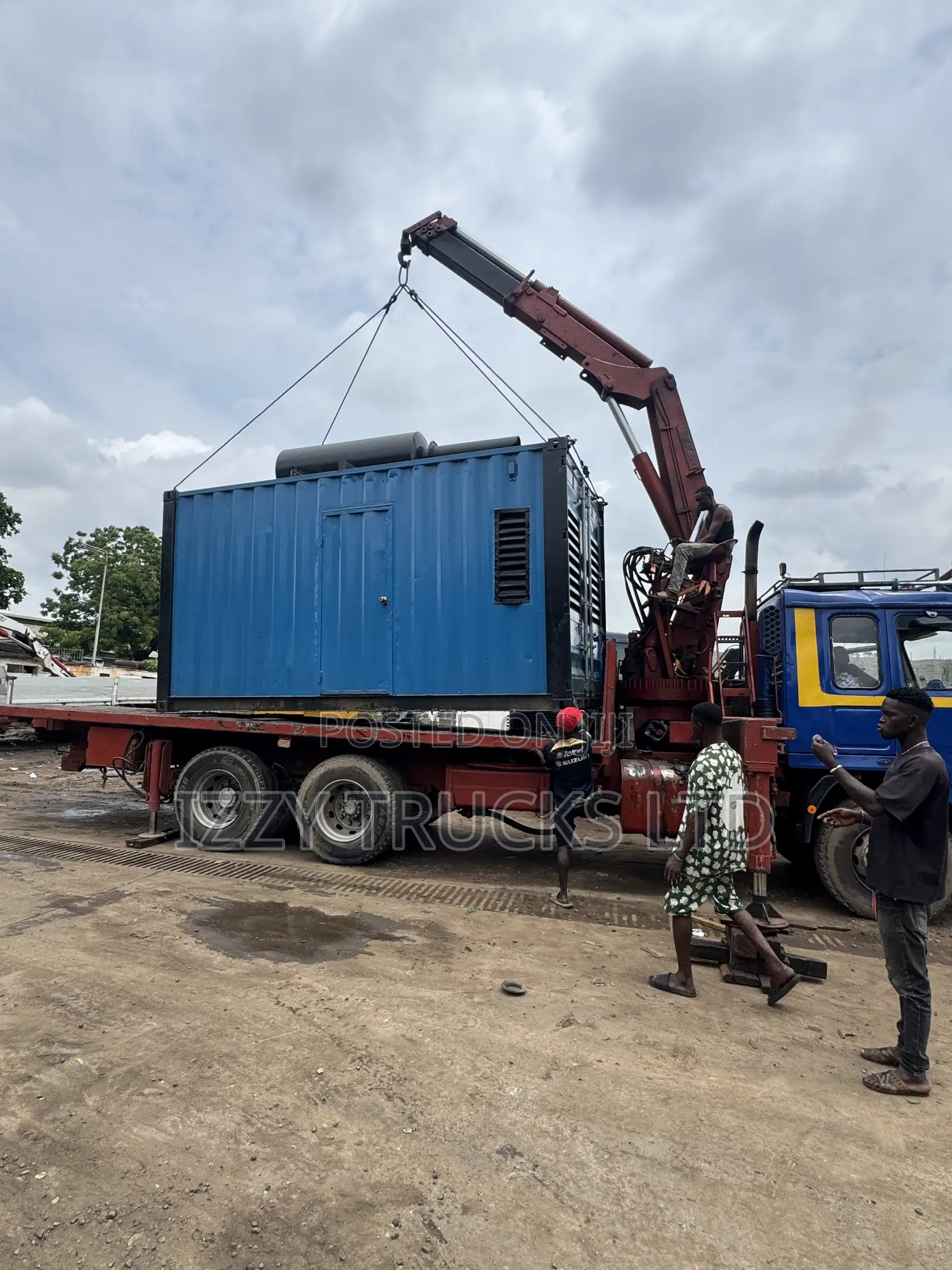 Loading And Unloading With Crane Truck