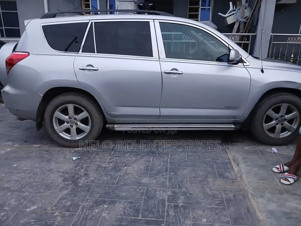 Toyota RAV4 2008 Silver
