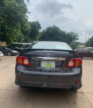 Toyota Corolla 2010 Gray