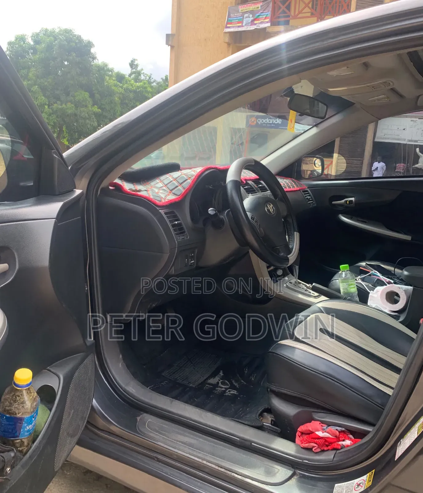 Toyota Corolla 2010 Gray