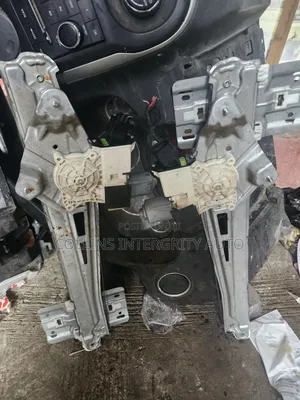 Engine Glass Ford Explorer 2012 to 2018 and Ford Taurus 2011 to 2018