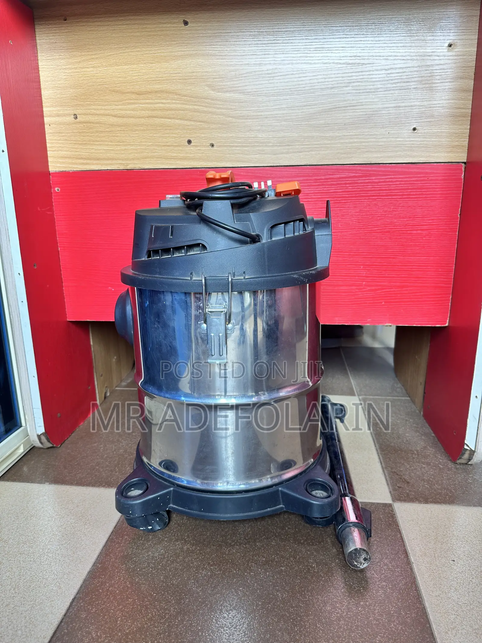 Vacuum Cleaner