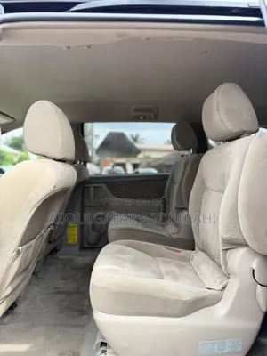 Toyota Sienna LE 7 Passenger 2010 Black