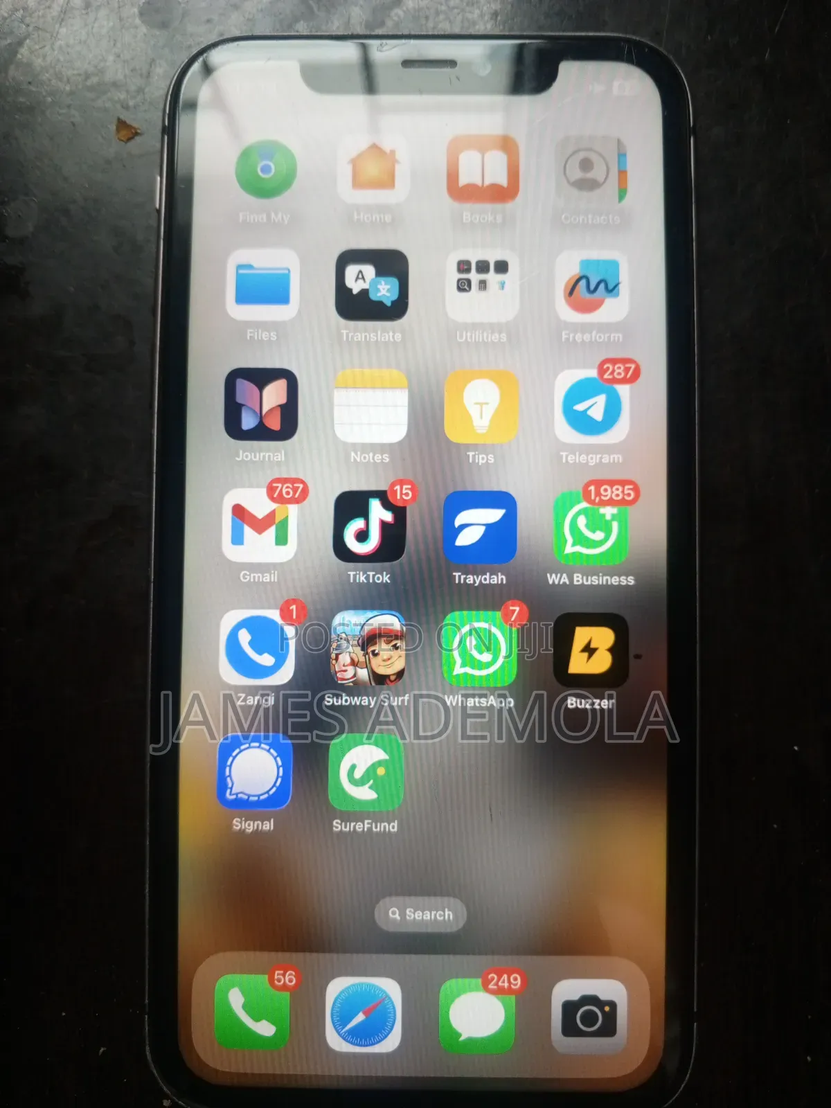 Apple iPhone 11 64 GB Gray