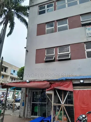 Functional Shopping Complex at Apapa