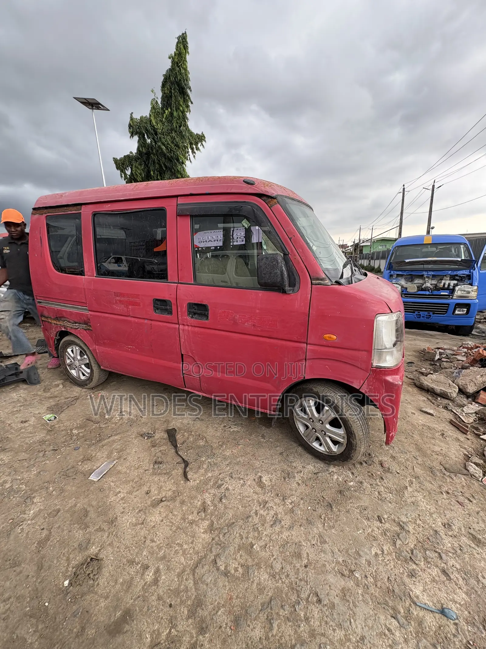 Suzuki Every 2012 Red