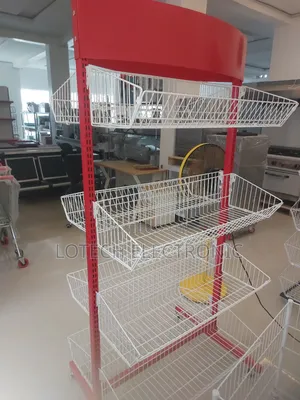 4-Face Biscuit Chips Display Rack–Heavy-Duty Supermarket Display