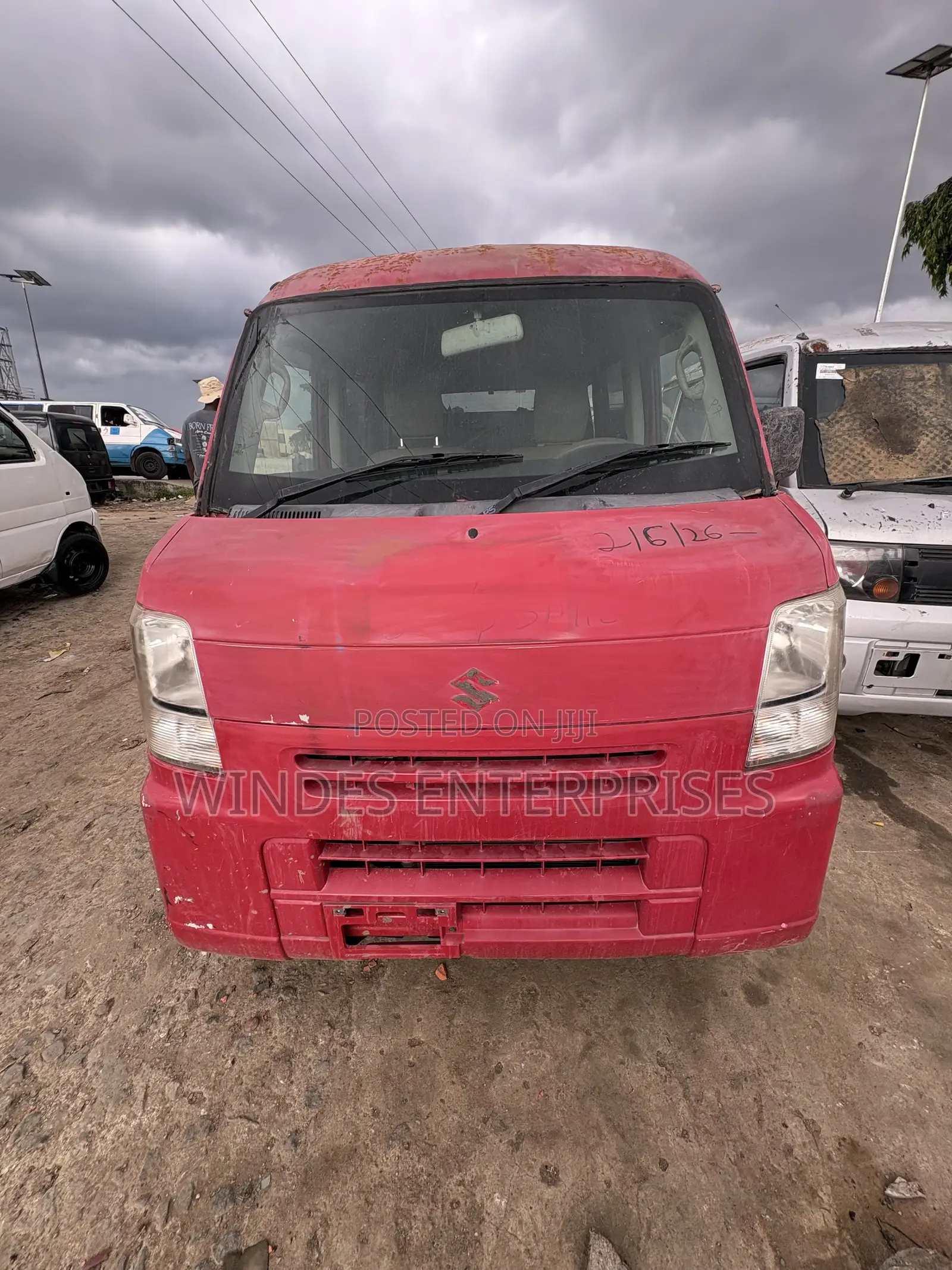 Suzuki Every 2012 Red