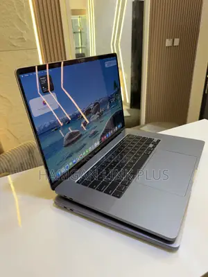 Laptop Apple MacBook Pro 2019 32GB Intel Core i9 SSD 2T