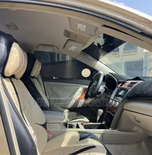 Toyota Camry 2008 Gold