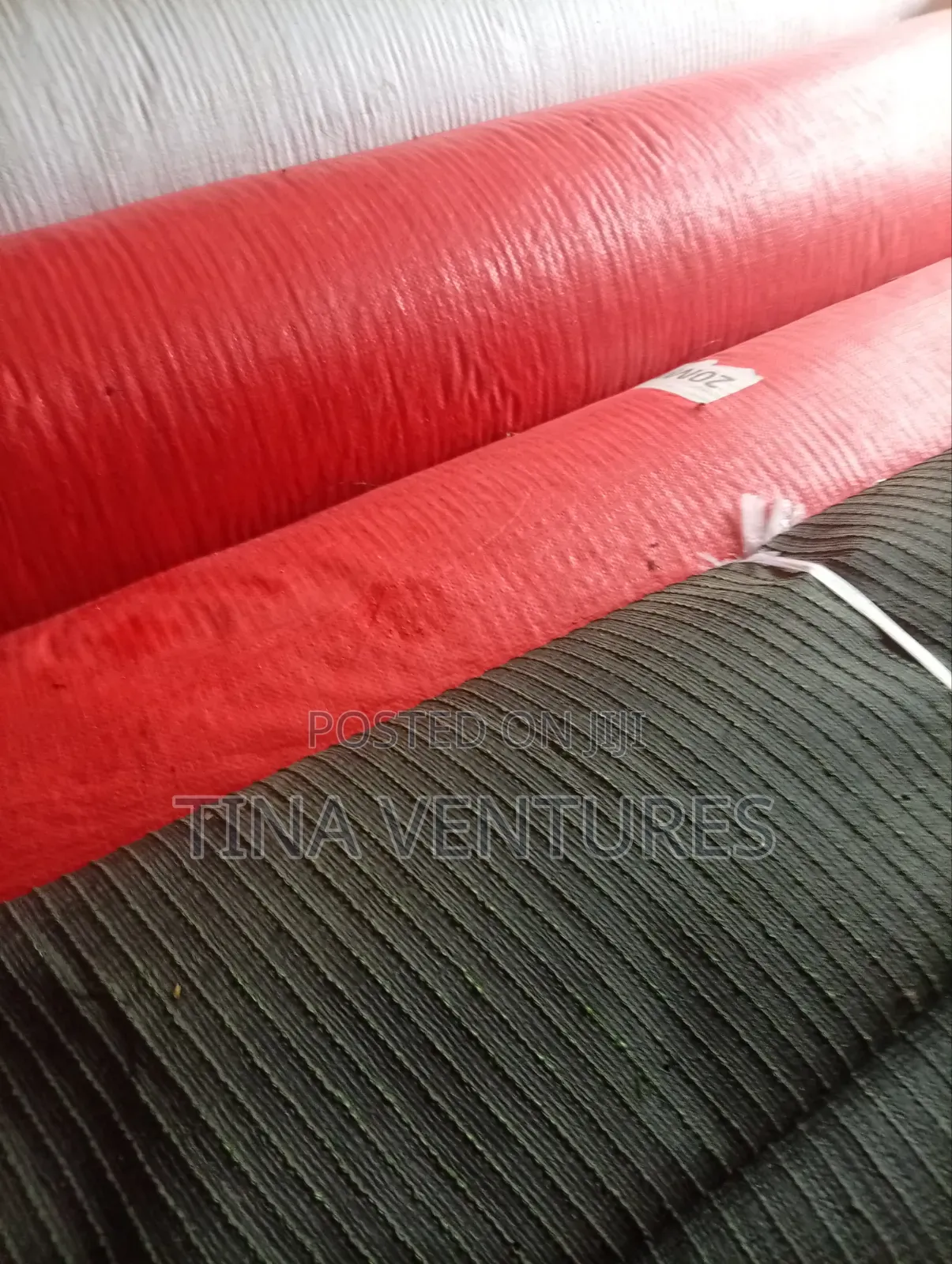 Artificial Grass . High Quality Artificial Grass Available in Bulk