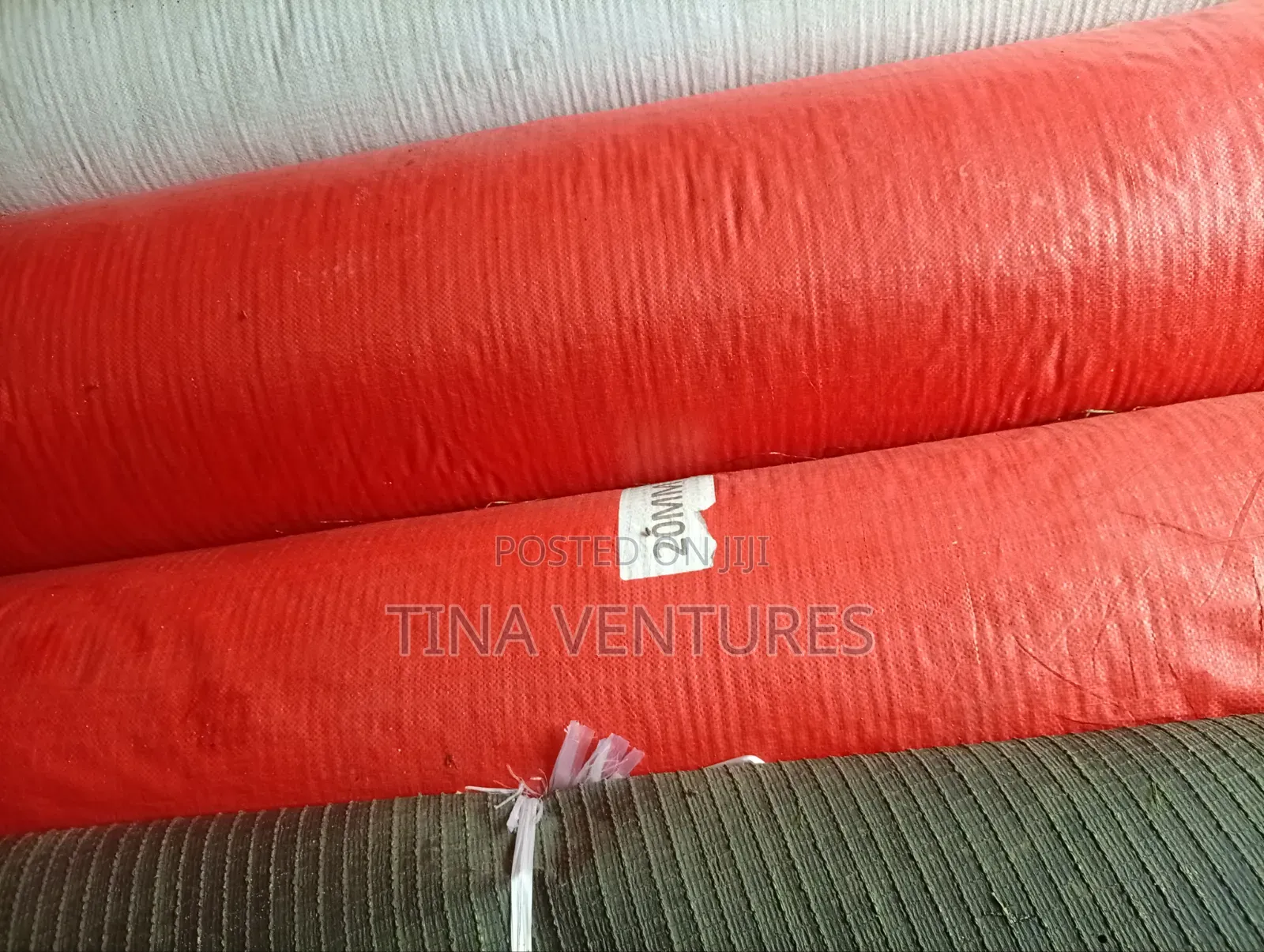 Artificial Grass . High Quality Artificial Grass Available in Bulk