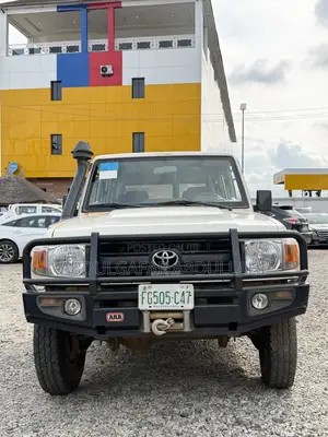 Toyota Land Cruiser 4.0 V6 GXR 2020 White