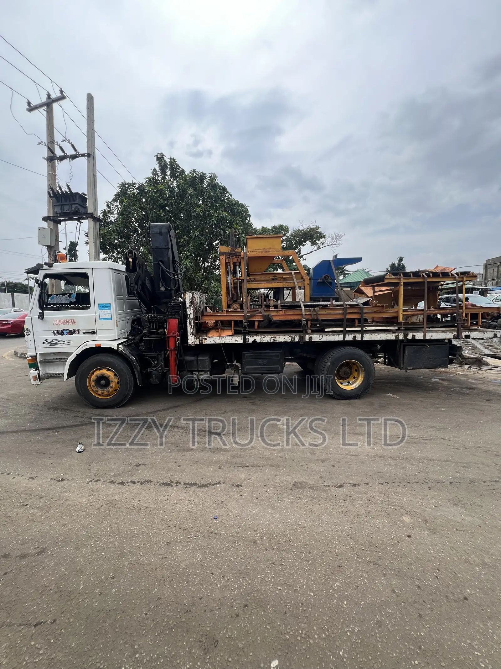 Self Loader Truck Available for Hire