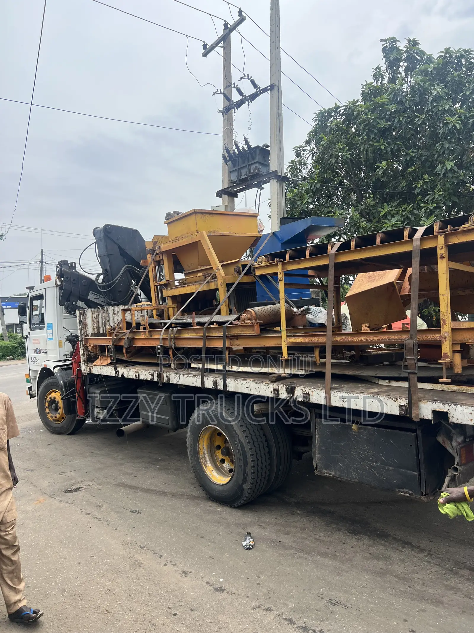 Self Loader Truck Available for Hire