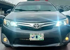 Toyota Camry 2014 Gray