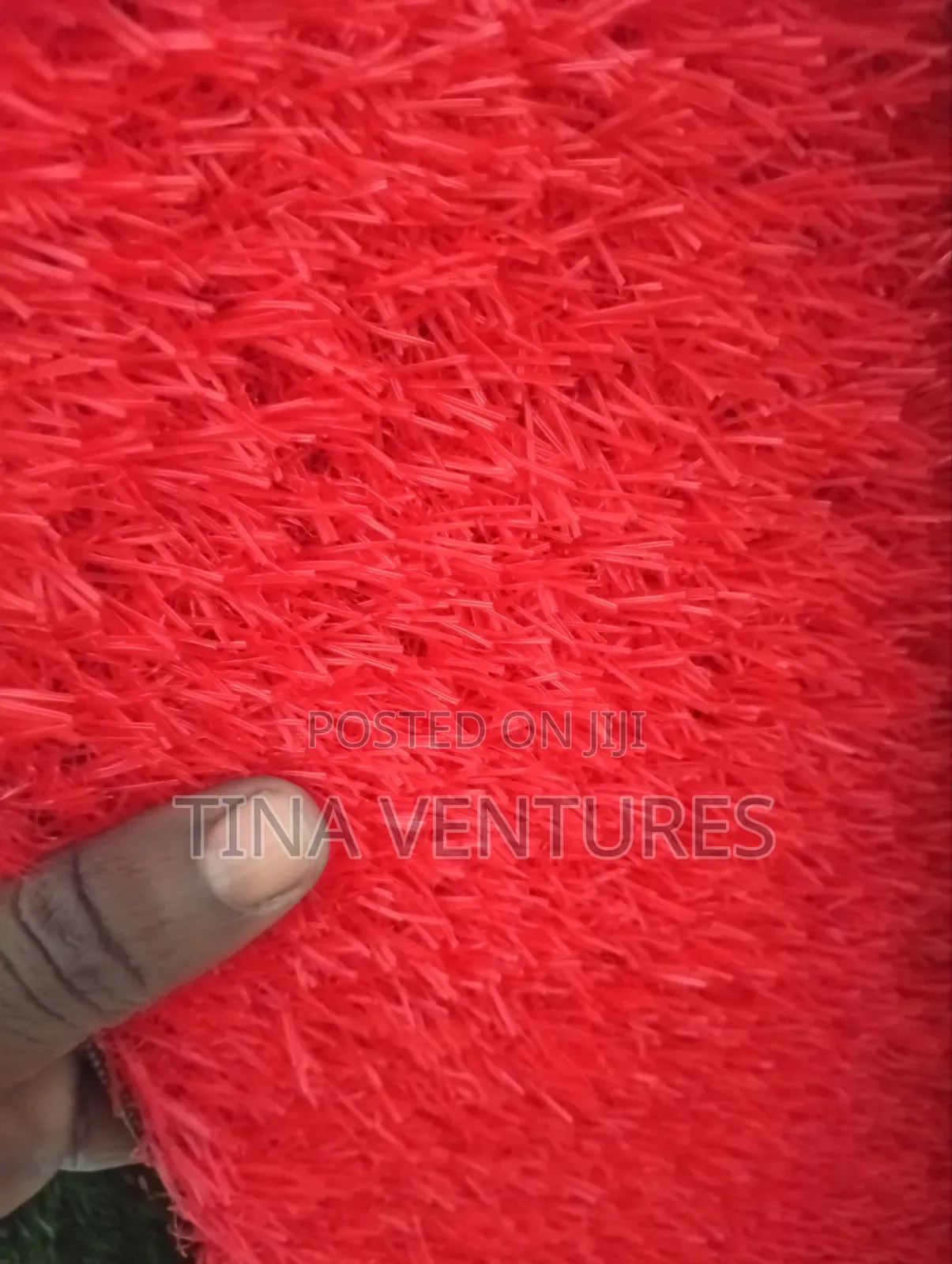 Artificial Grass Available in Bulk, Different Sizes and Colours.