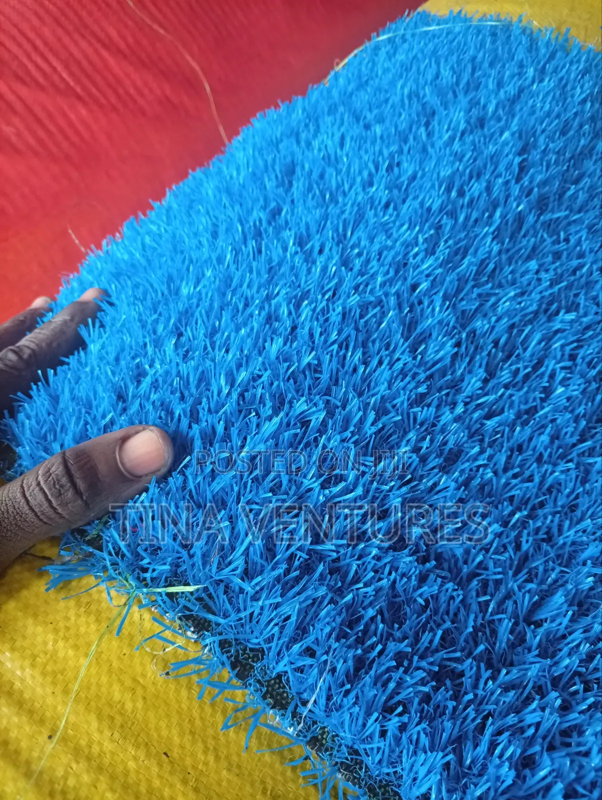 Artificial Grass Available in Bulk, Different Sizes and Colours.