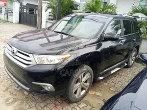 Toyota Highlander Limited 3.5L 2WD 2013 Black