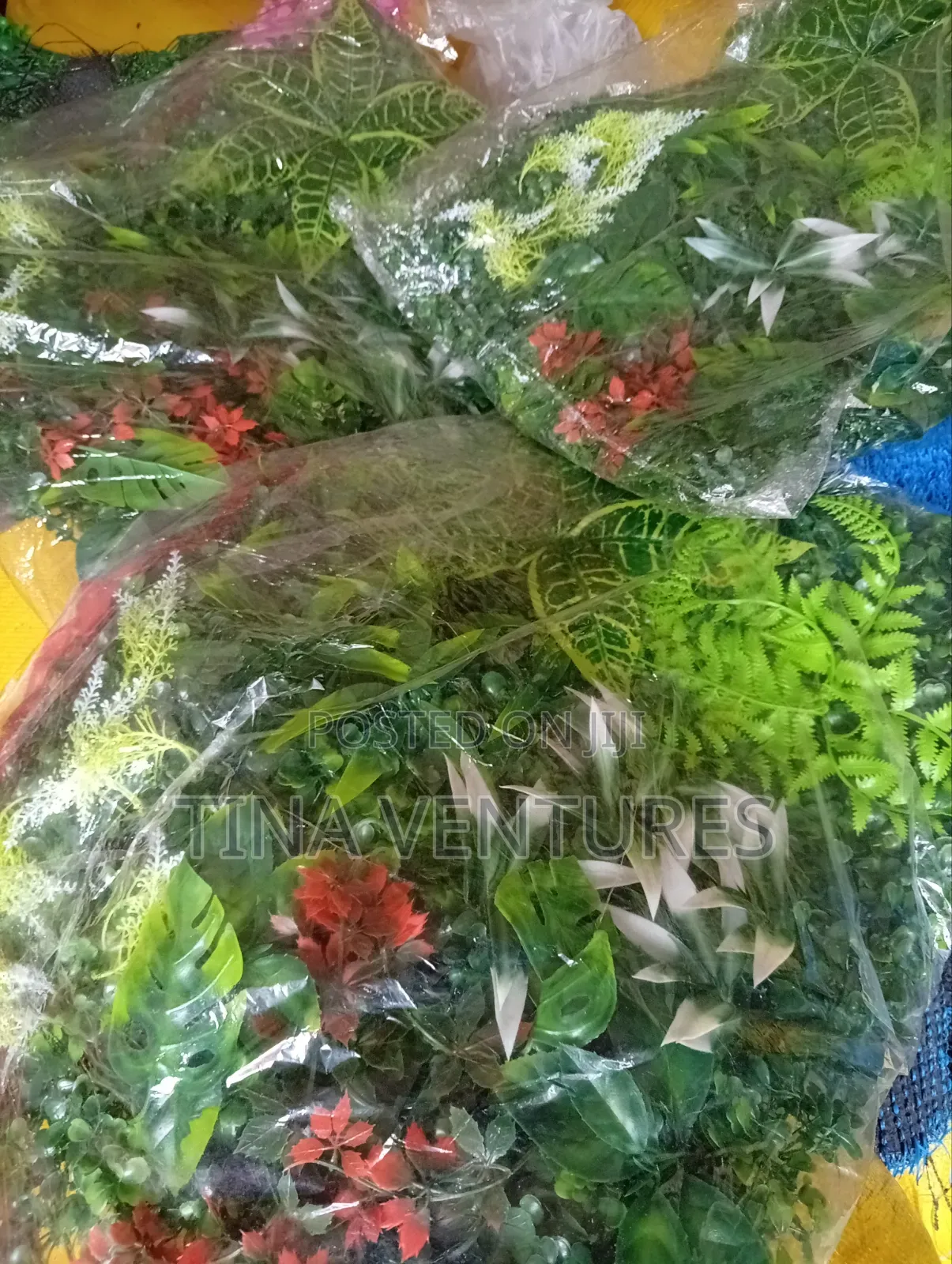 Wall Flower Mat. Artificial Flower.
