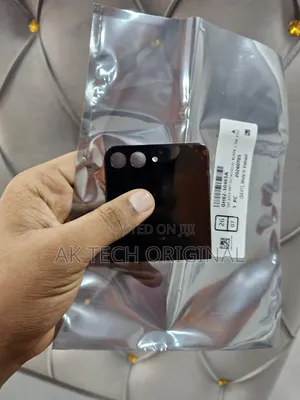 Samsung Galaxy Flip 5 and Flip 6 Front Screen Original
