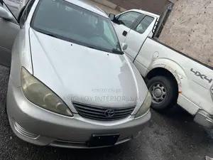 Toyota Camry 2005 Silver