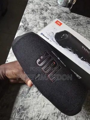 JBL Charge 5