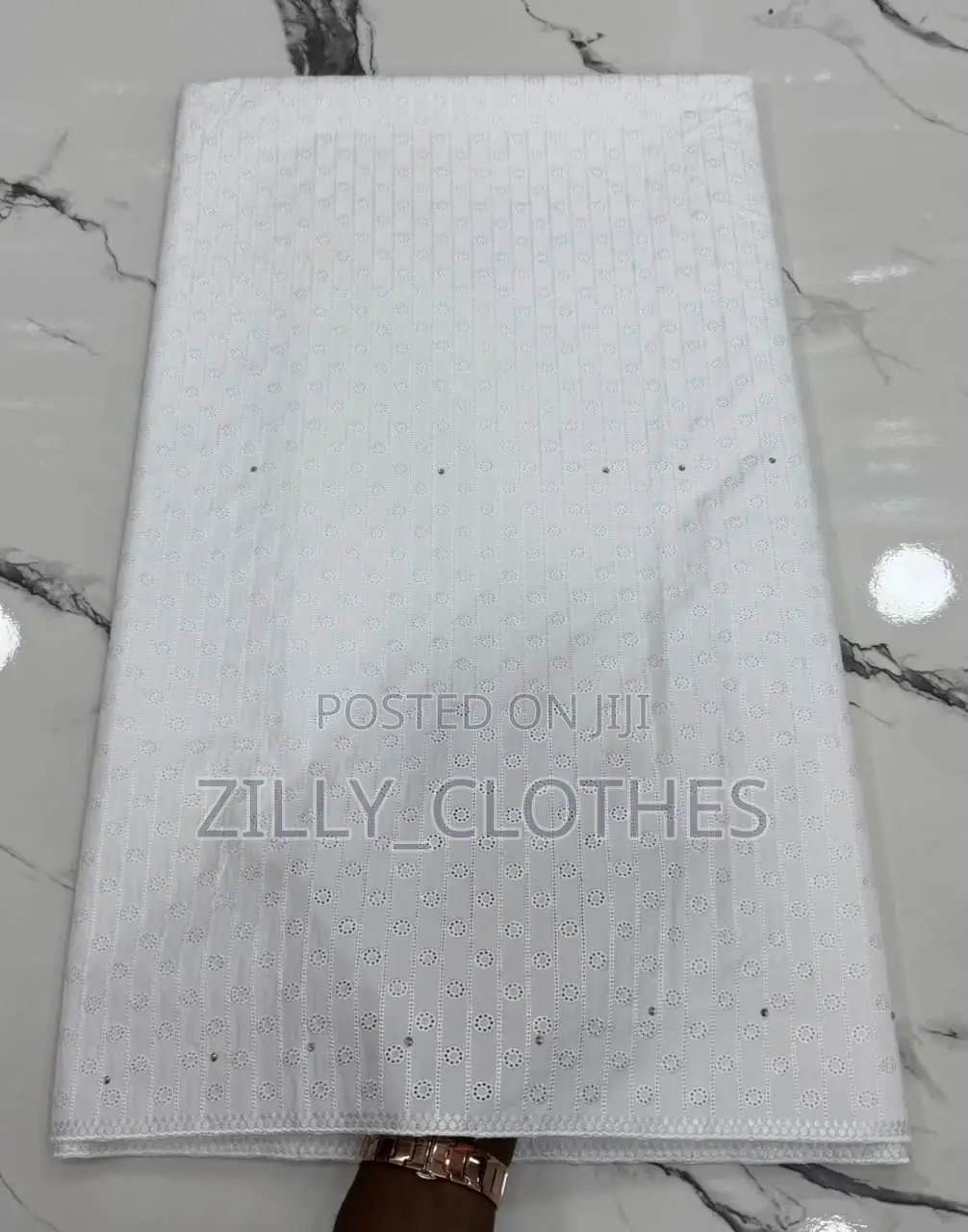 A Men Lace