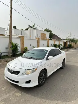 Toyota Corolla 2010 White