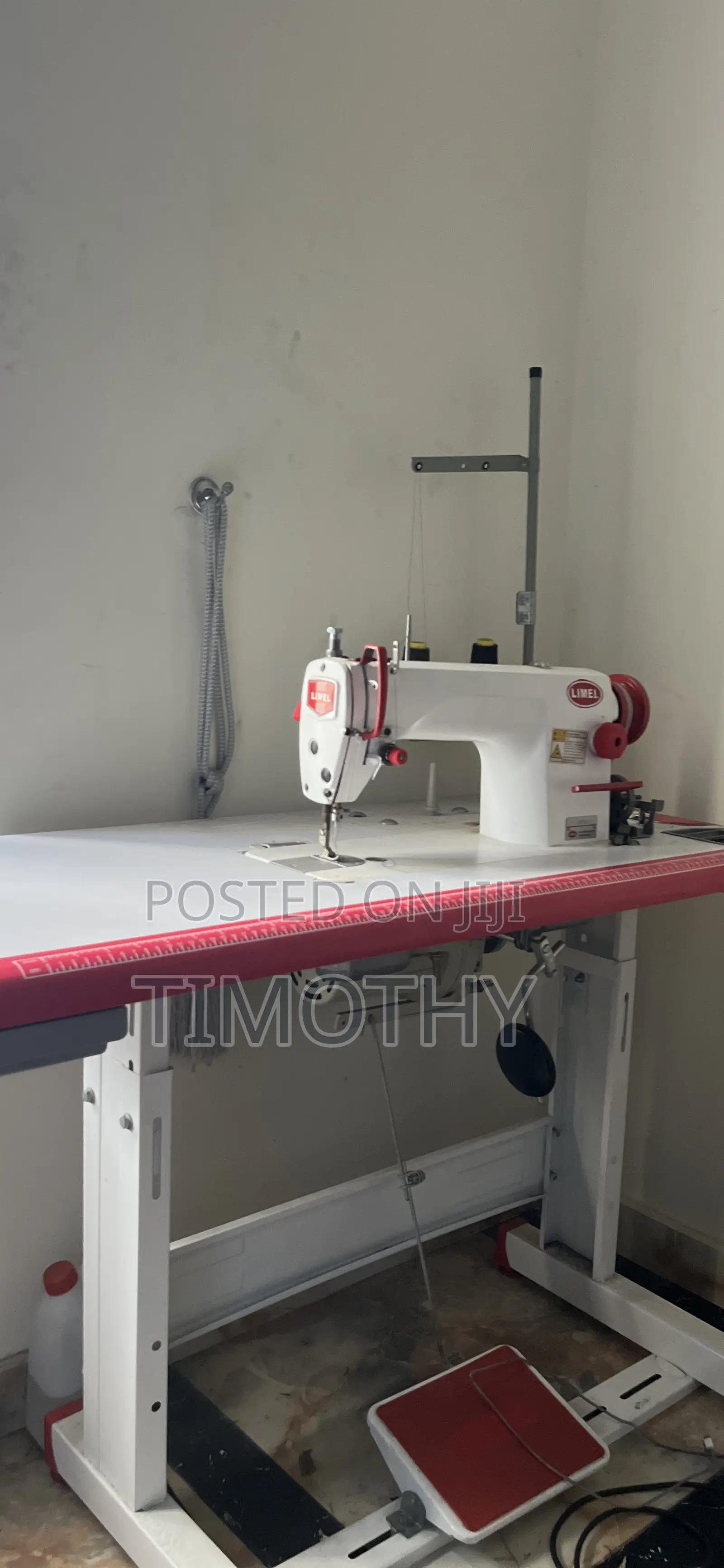 Industrial Sewing Machine