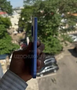 New Apple iPhone 16 Plus 128 GB Blue