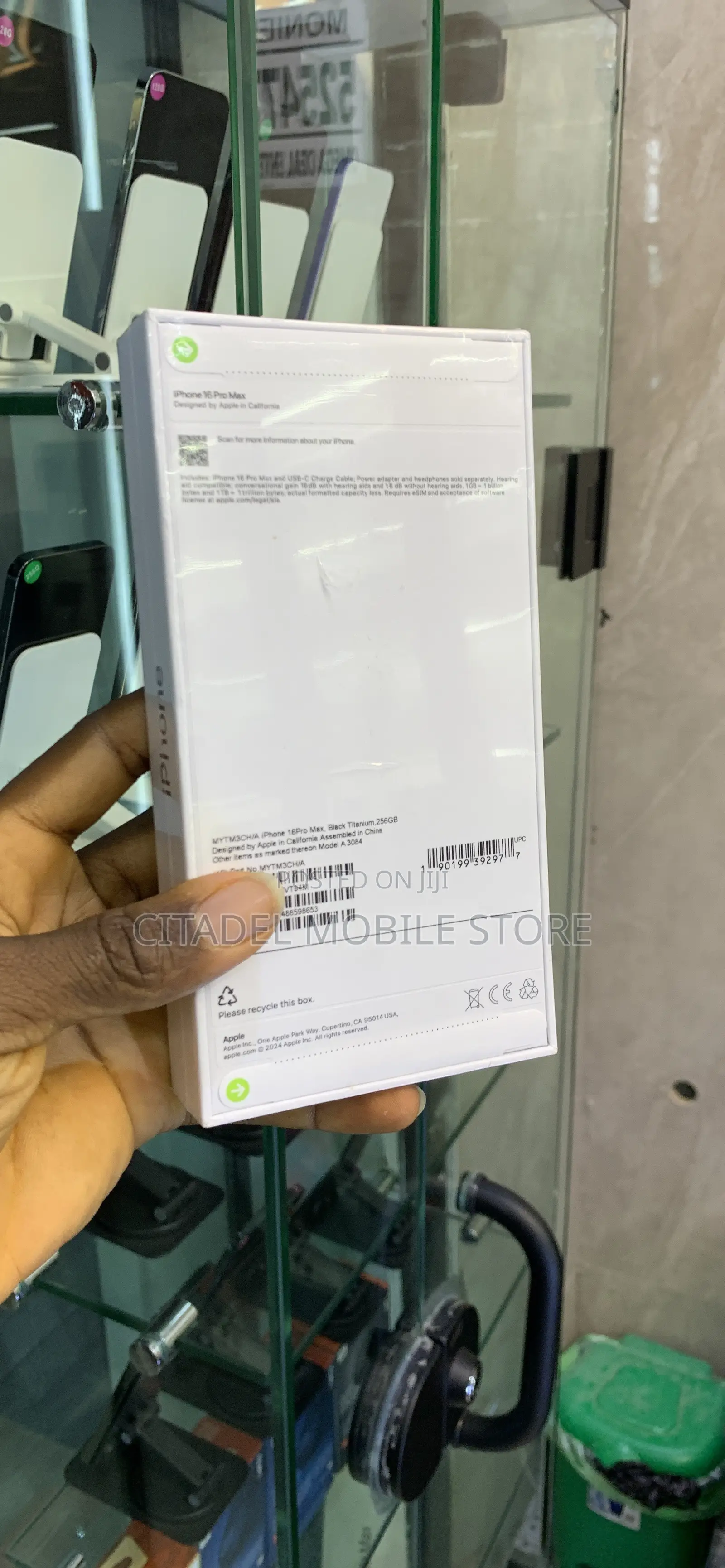 New Apple iPhone 16 Pro Max 256 GB Black