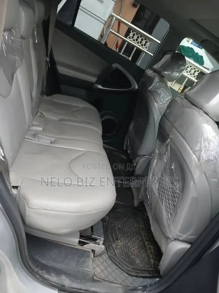 Toyota RAV4 2008 Silver