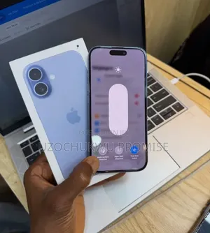 New Apple iPhone 17 256 GB Blue
