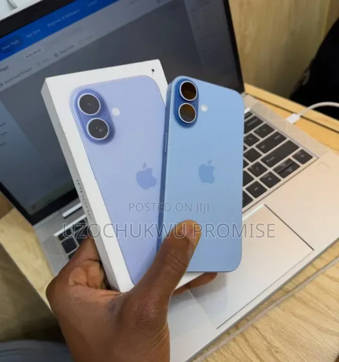 New Apple iPhone 17 256 GB Blue