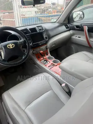 Toyota Highlander 2011 Silver