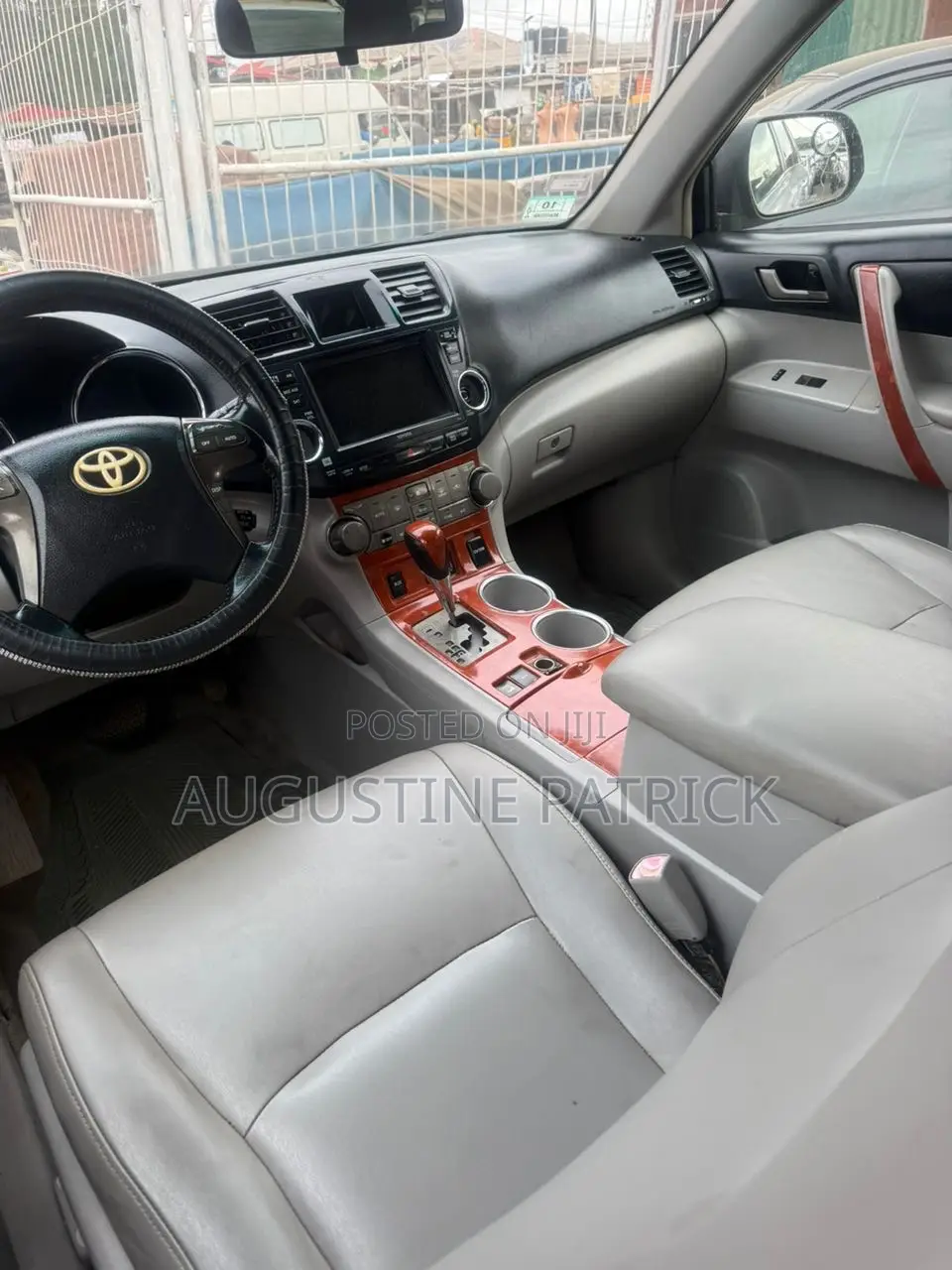 Toyota Highlander 2011 Silver