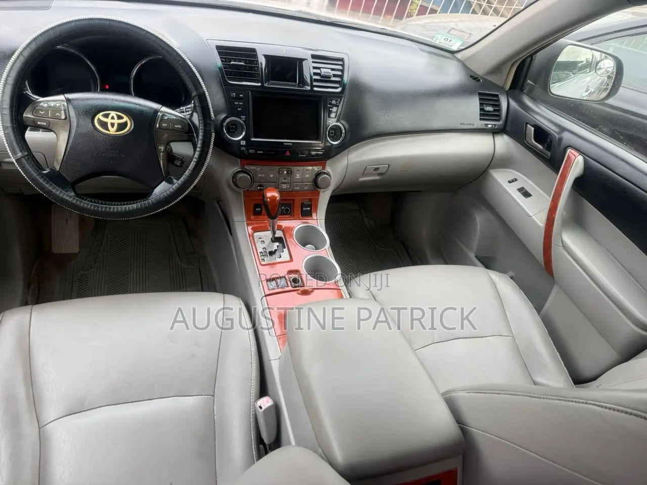 Toyota Highlander 2011 Silver