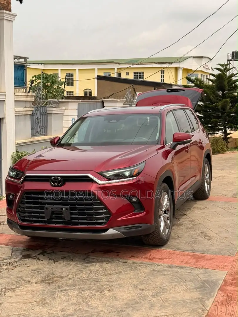 Toyota Highlander 2024 Red
