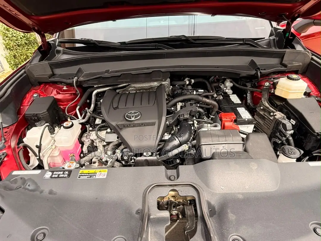 Toyota Highlander 2024 Red