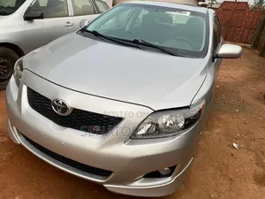 Toyota Corolla 2010 Silver