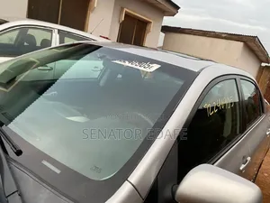 Toyota Corolla 2010 Silver
