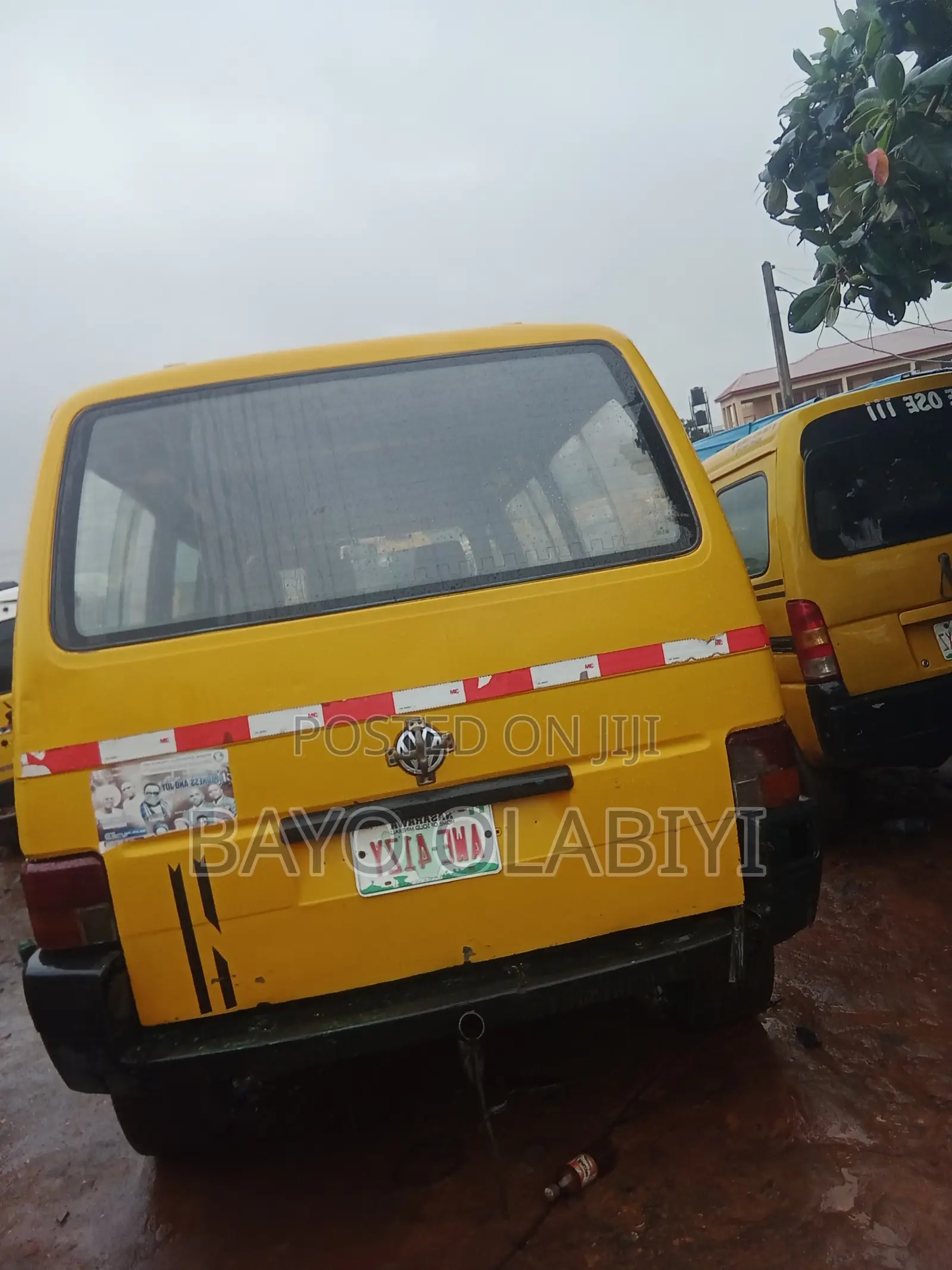 Volkswagen Transporter 2008 Yellow