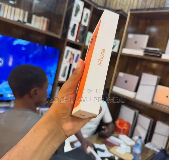 New Apple iPhone 17 Pro Max 1 TB Orange