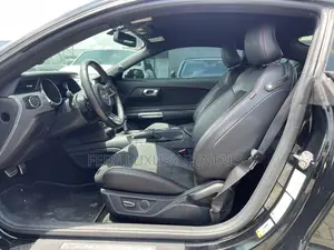 Black Ford Mustang Gt for Rent