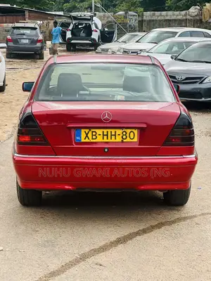 Mercedes-Benz C180 2002 Red